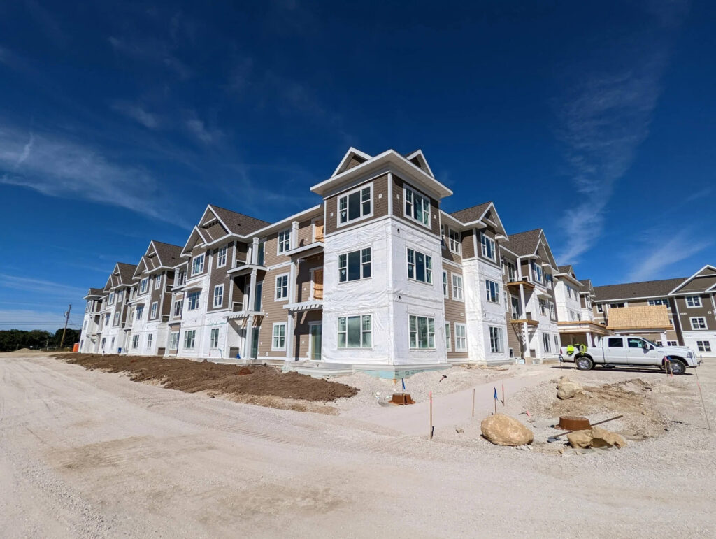 Senior Living Community in Pewaukee, WI The Waters of Pewaukee